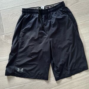Black Under Armour shorts